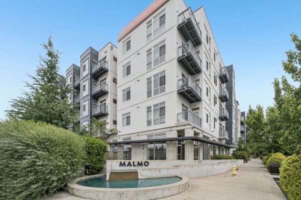 malmo-apts-ext-01